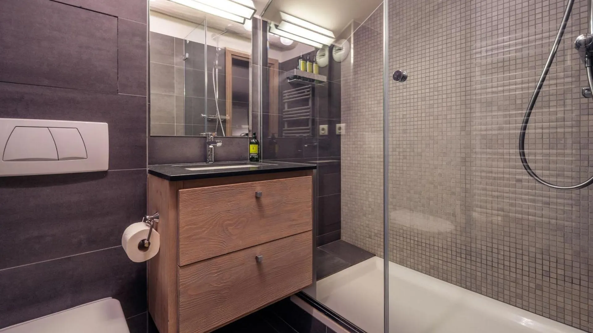Chalet Cosy Proche Pistes, Meribel, 10 Pers, Animaux Admis - Fr-1-566-76 Les Allues France
